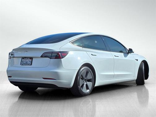 2023 Tesla Model 3 Standard Range