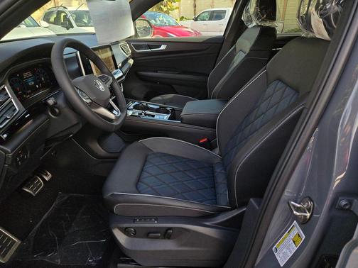 2026 Volkswagen Atlas Cross Sport 2.0T SEL Premium