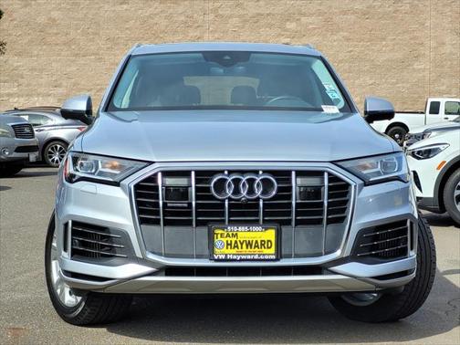 2022 Audi Q7 55 Premium Plus