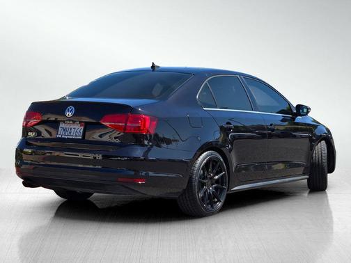 Deep Black 2015 Volkswagen Jetta Man SE