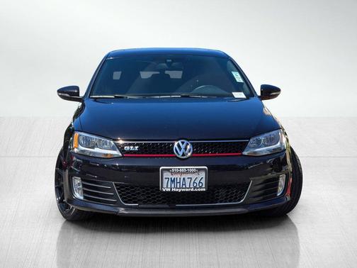Deep Black 2015 Volkswagen Jetta Man SE
