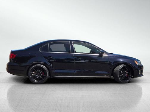 Deep Black 2015 Volkswagen Jetta Man SE