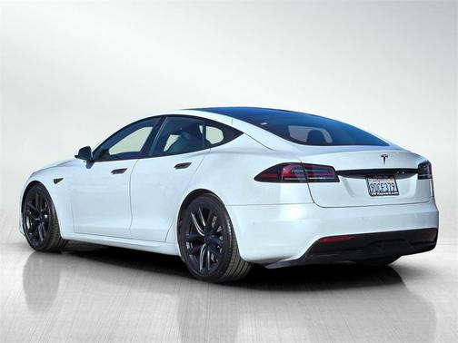 2022 Tesla Model S Base