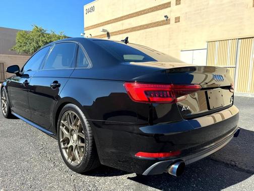 2017 Audi A4 Season of Audi Premium