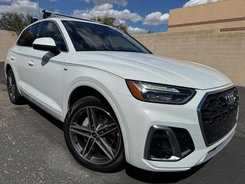 White 2021 Audi Q5 e 55 Premium Plus