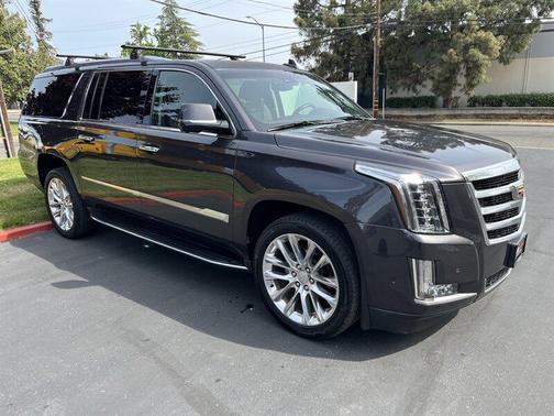 2017 Cadillac Escalade ESV Luxury