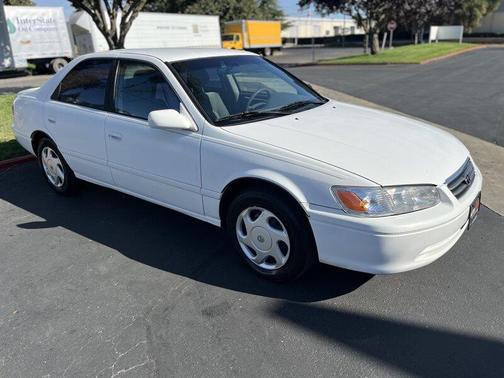 2000 Toyota Camry LE