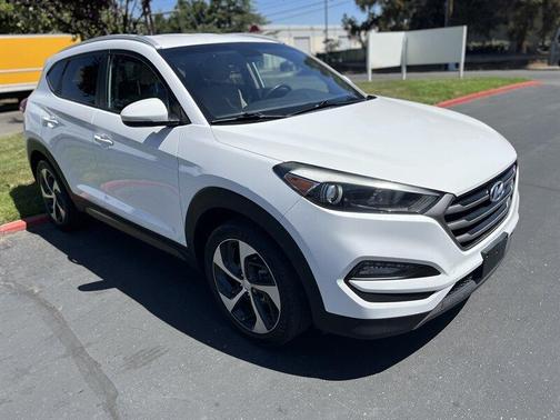 2016 Hyundai TUCSON Sport