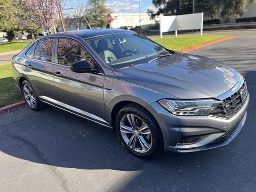 2019 Volkswagen Jetta 1.4T R-Line