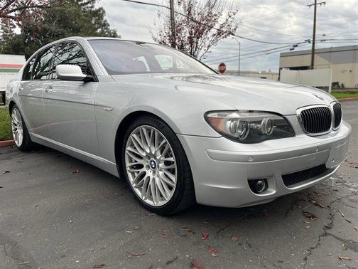 2007 BMW 750 i