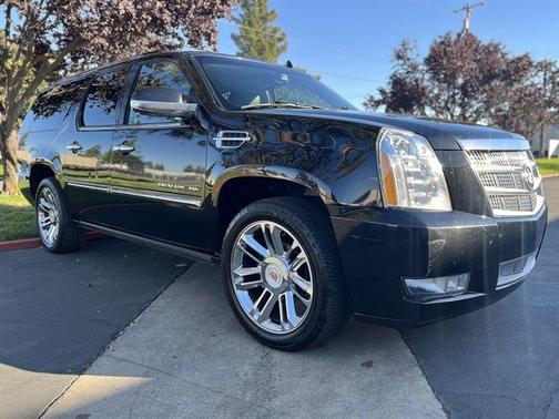 2013 Cadillac Escalade ESV Platinum Edition