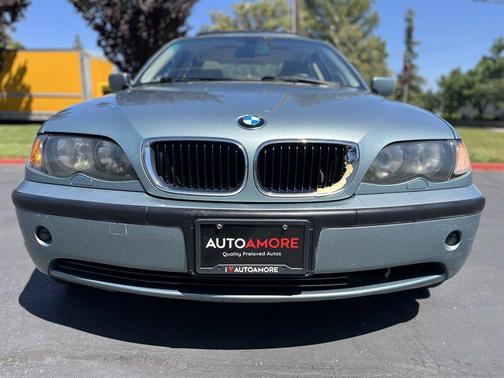 2003 BMW 325 xi