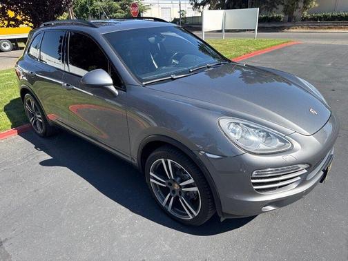 2014 Porsche Cayenne Base