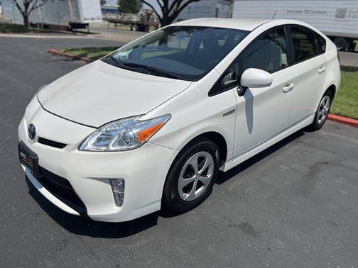 2015 Toyota Prius Three