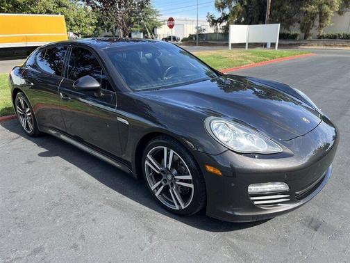 2012 Porsche Panamera Base