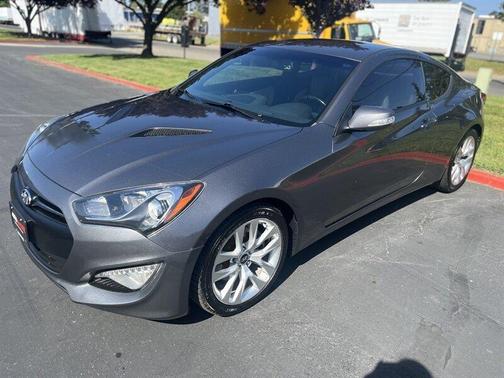 2015 Hyundai Genesis Coupe 3.8 Base