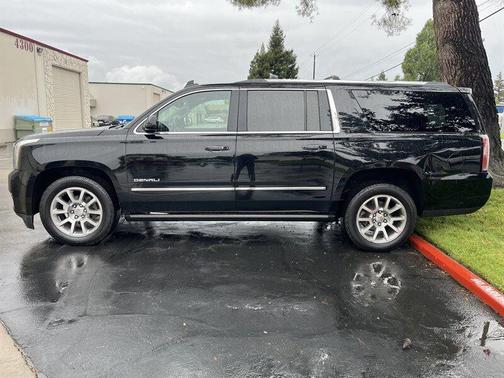 2015 GMC Yukon XL Denali