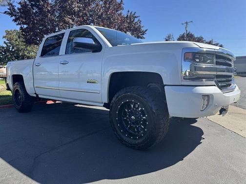 2017 Chevrolet Silverado 1500 High Country