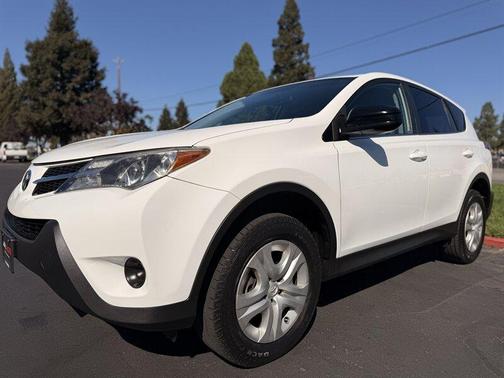 2015 Toyota RAV4 LE