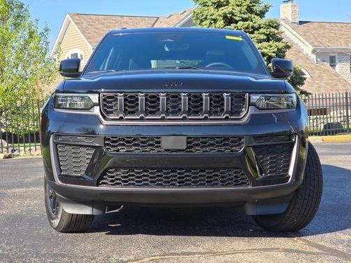 2026 Jeep Grand Cherokee L Laredo