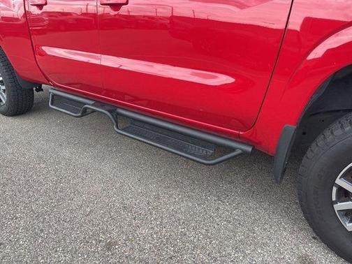 Red Alert 2022 Nissan Frontier SV