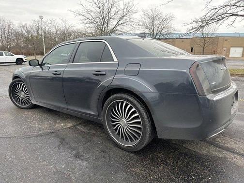 2016 Chrysler 300 Limited