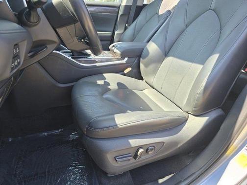 2021 Toyota Highlander Hybrid Limited