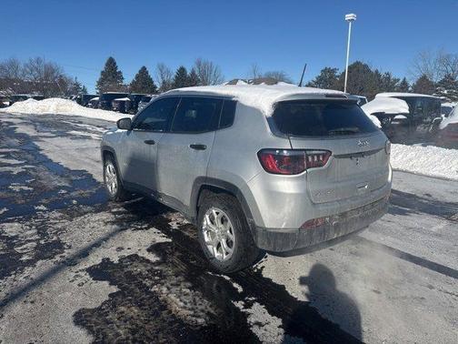 2024 Jeep Compass Sport