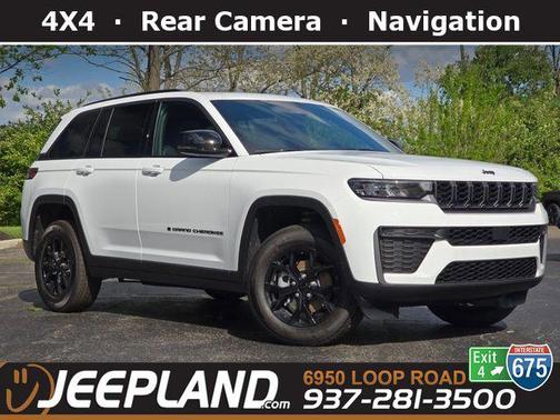 Bright White Clearcoat 2026 Jeep Grand Cherokee Altitude