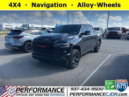 Diamond Black Crystal Pearlcoat 2022 RAM 1500 Limited
