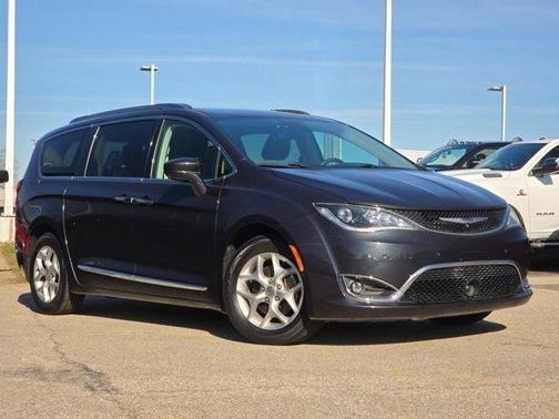 2019 Chrysler Pacifica Touring-L Plus