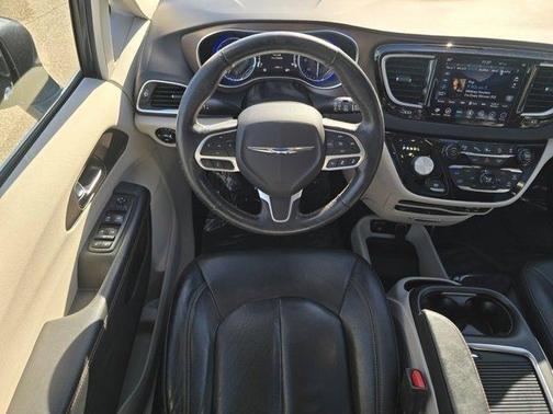 2019 Chrysler Pacifica Touring-L Plus