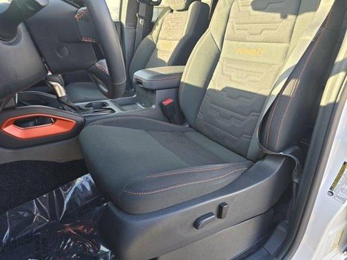 2023 Nissan Frontier PRO-X