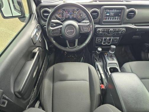 Bright White Clearcoat 2021 Jeep Gladiator Sport S