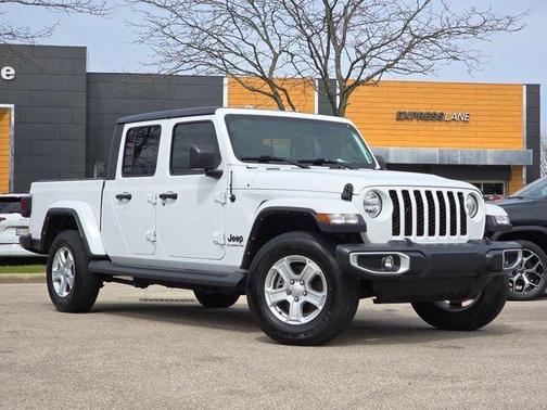 Bright White Clearcoat 2021 Jeep Gladiator Sport S