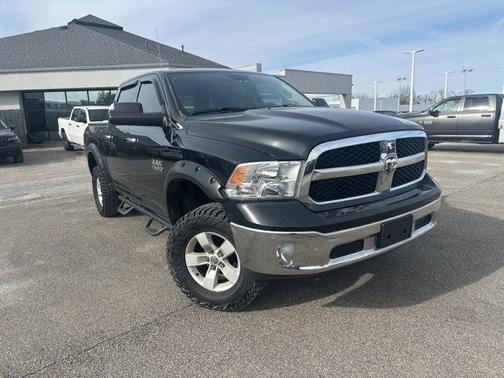 2017 RAM 1500 SLT