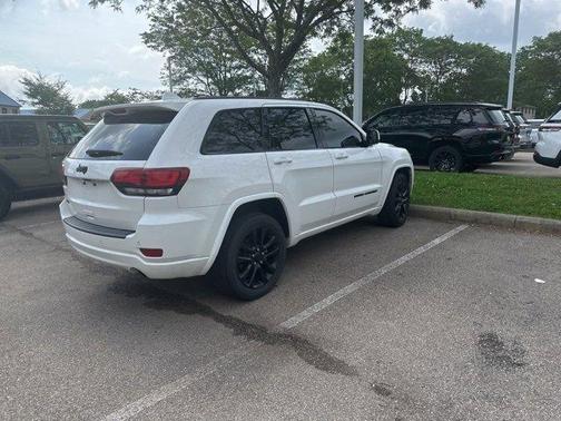 2021 Jeep Grand Cherokee Laredo