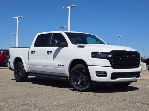 Bright White Clearcoat 2025 RAM 1500 Big Horn/Lone Star