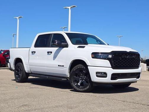 Bright White Clearcoat 2025 RAM 1500 Big Horn/Lone Star