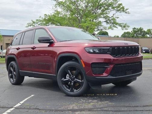 Velvet Red Pearlcoat 2024 Jeep Grand Cherokee Altitude