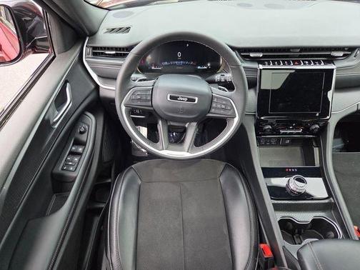 Velvet Red Pearlcoat 2024 Jeep Grand Cherokee Altitude