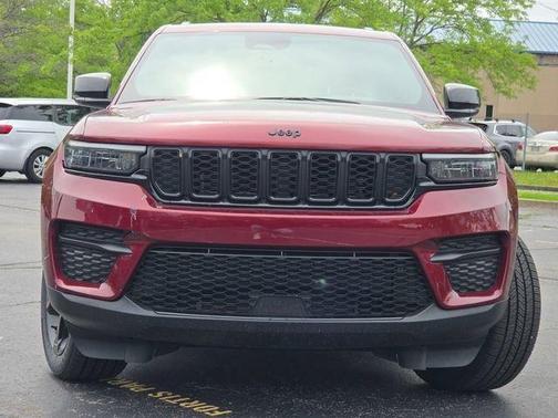 Velvet Red Pearlcoat 2024 Jeep Grand Cherokee Altitude