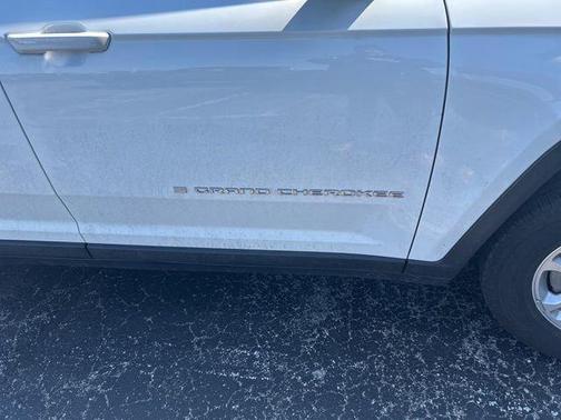 2023 Jeep Grand Cherokee Laredo