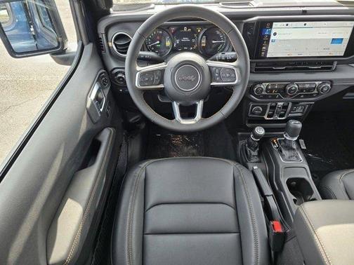 2025 Jeep Wrangler Sahara 4xe