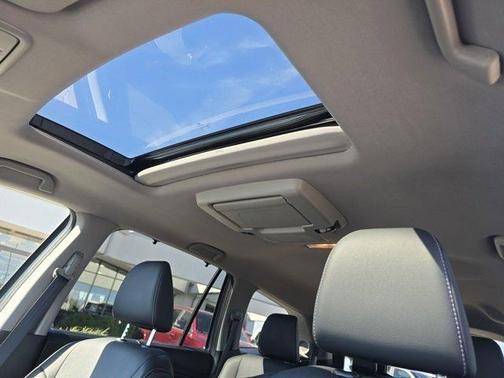 2021 Honda Pilot Touring 8-Passenger