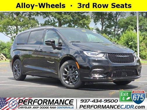 2025 Chrysler Pacifica L