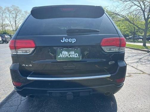 Brilliant Black Crystal Pearlcoat 2015 Jeep Grand Cherokee Overland
