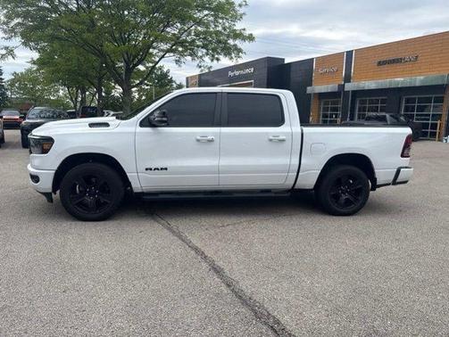 Bright White Clearcoat 2022 RAM 1500 Big Horn/Lone Star