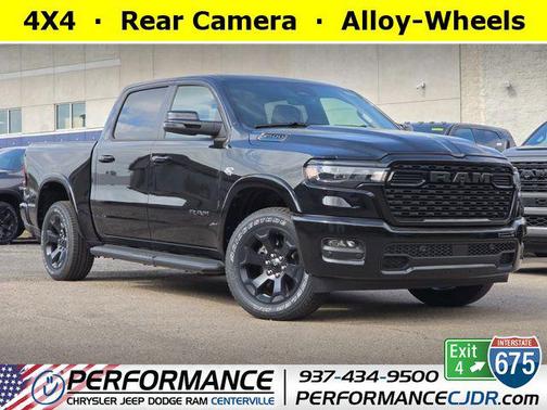 Diamond Black Crystal Pearlcoat 2026 RAM 1500 Big Horn/Lone Star