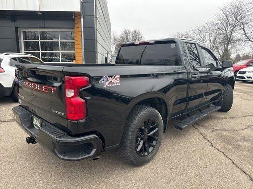 2022 Chevrolet Silverado 1500 Custom